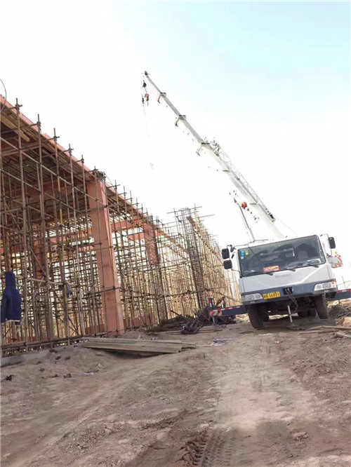 石龙区25 吨、50 吨吊车怎么选？多大重量 / 半径适合对应车型？