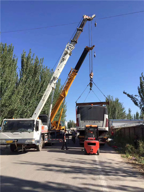 石龙区港口集装箱搬运案例